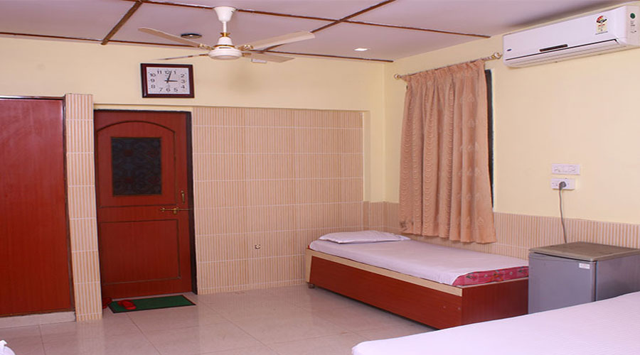 Vanashree  Amba Resort A/C  Deluxe Room 