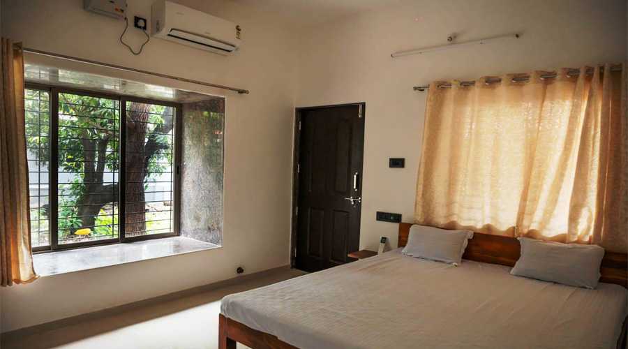 Madhumangal Cottage Kihim