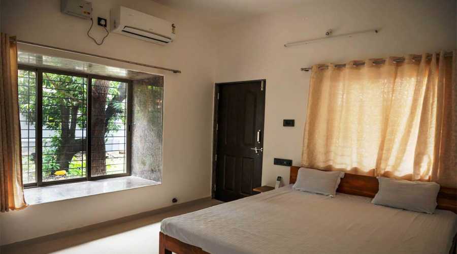 Madhumangal Cottage Kihim