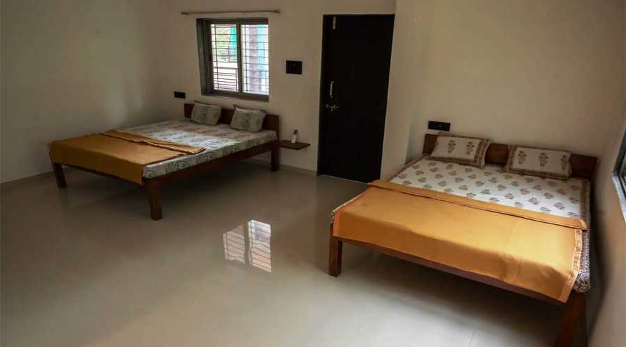 Madhumangal Cottage Kihim