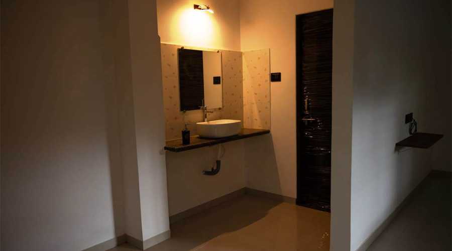 Madhumangal Cottage Kihim