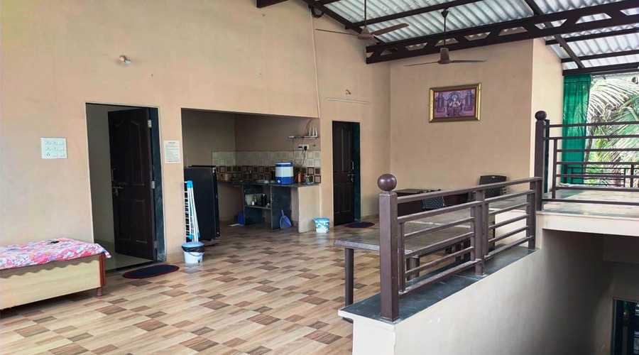 Madhumangal Cottage Kihim