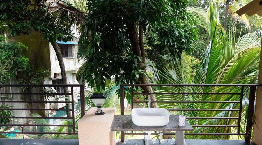 Madhumangal Cottage Kihim