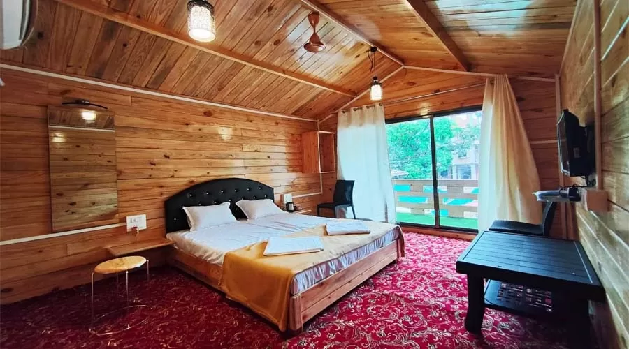 Ac Room in Malvan
