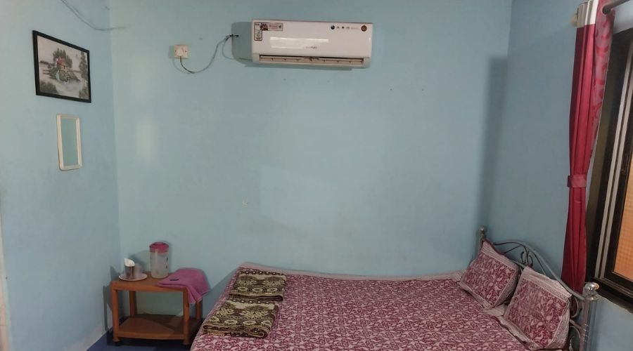 non ac room in ladghar