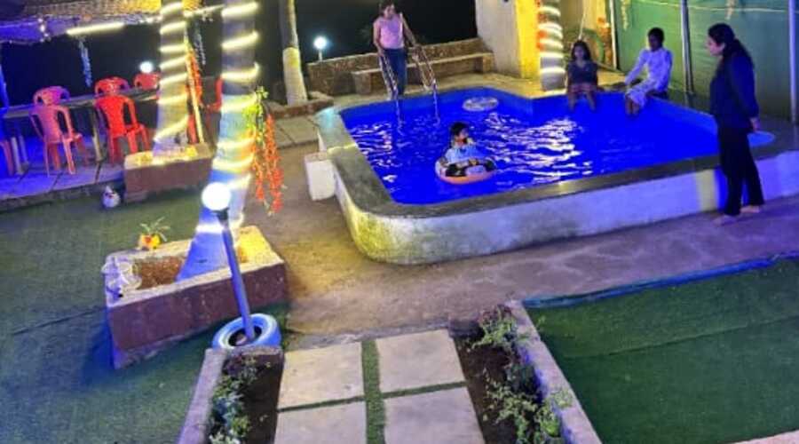 Janki Holyday Home  Revdanda