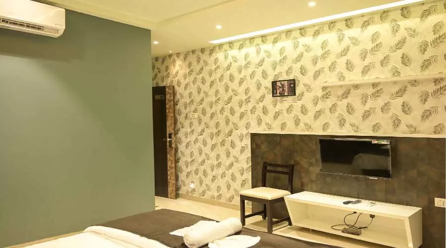 Hotel Limelight kudal