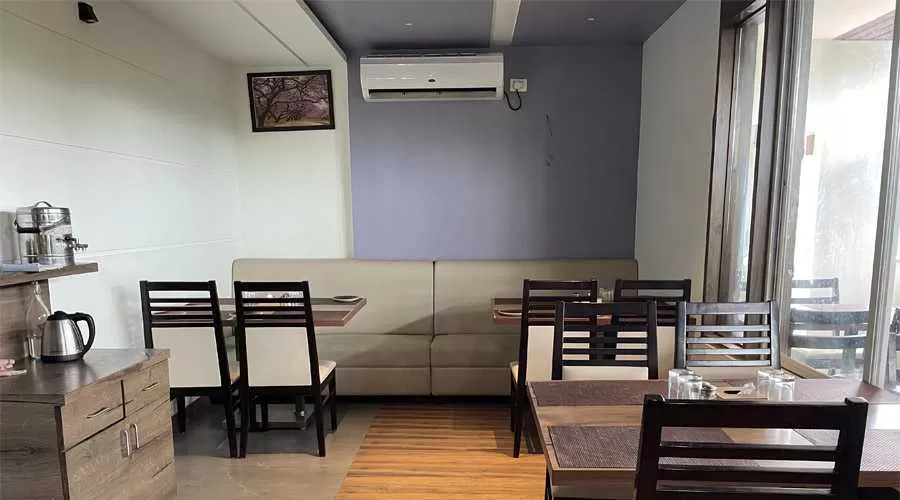 Hotel Limelight kudal