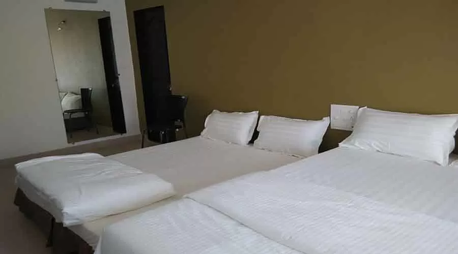 Family Room Bougainvillea Beach House in nagaon