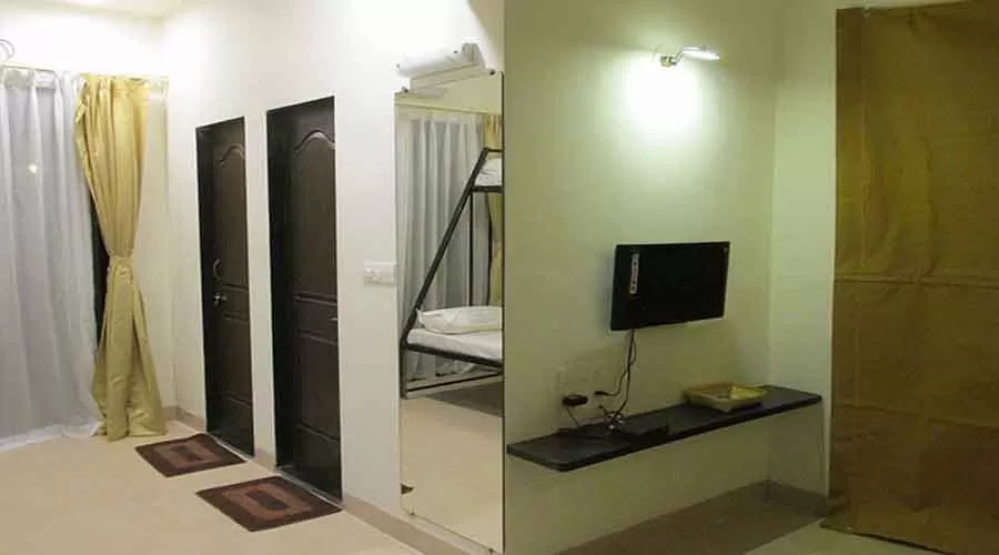 nagaon hotels Bougainvillea Beach House at hotelinkonkan.com