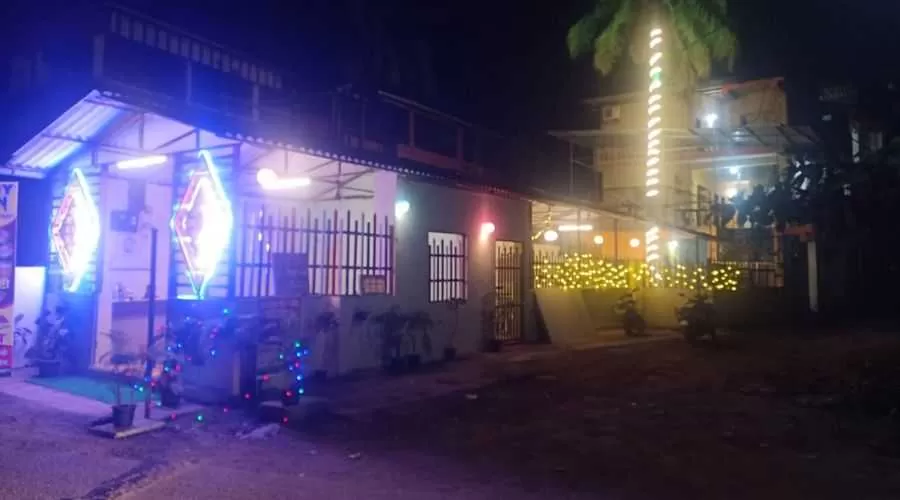 Harshada Cottage, Daddy and son Hotel nagaon