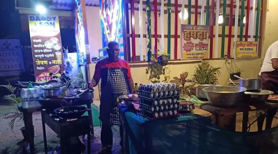 Harshada Cottage, Daddy and son Hotel nagaon