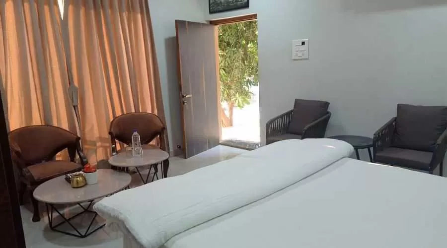 Preet holiday resorts diveagar