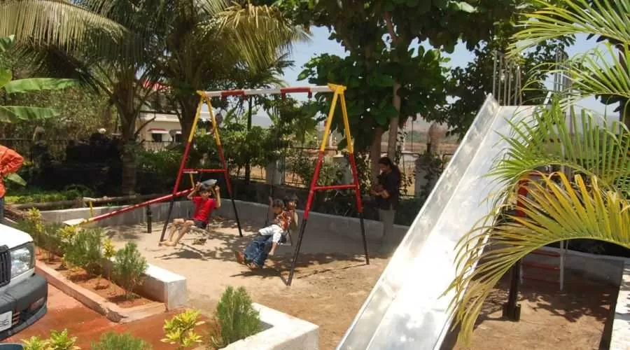 Mauli Resort  diveagar