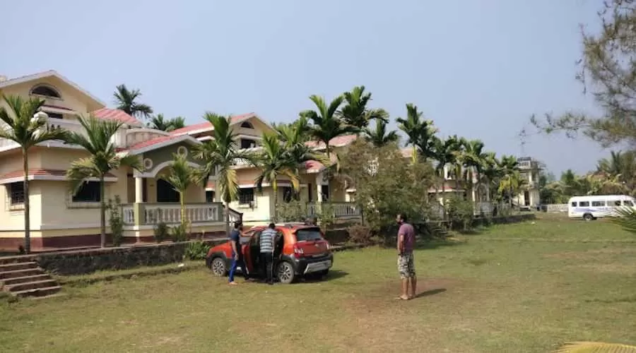 Mauli Resort  diveagar