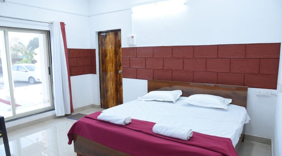 Ac room in alibaug
