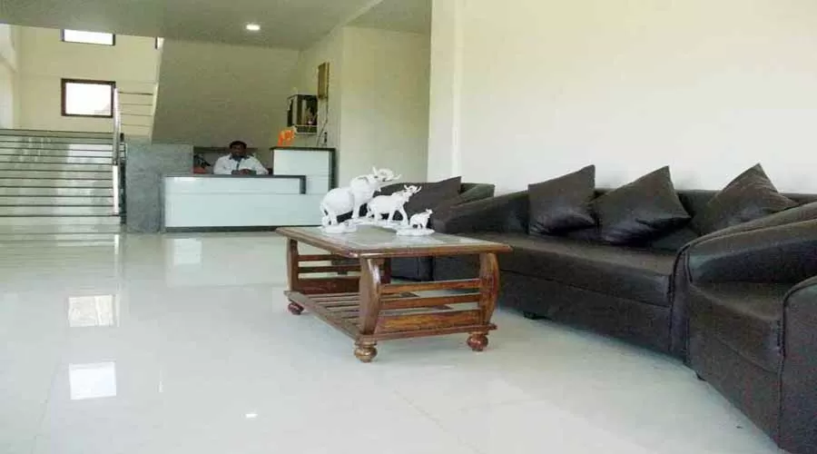 Hotel   Blue Diamond harnai