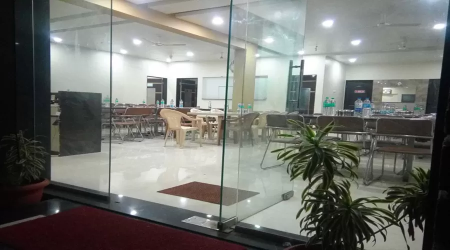 Hotel   Blue Diamond harnai