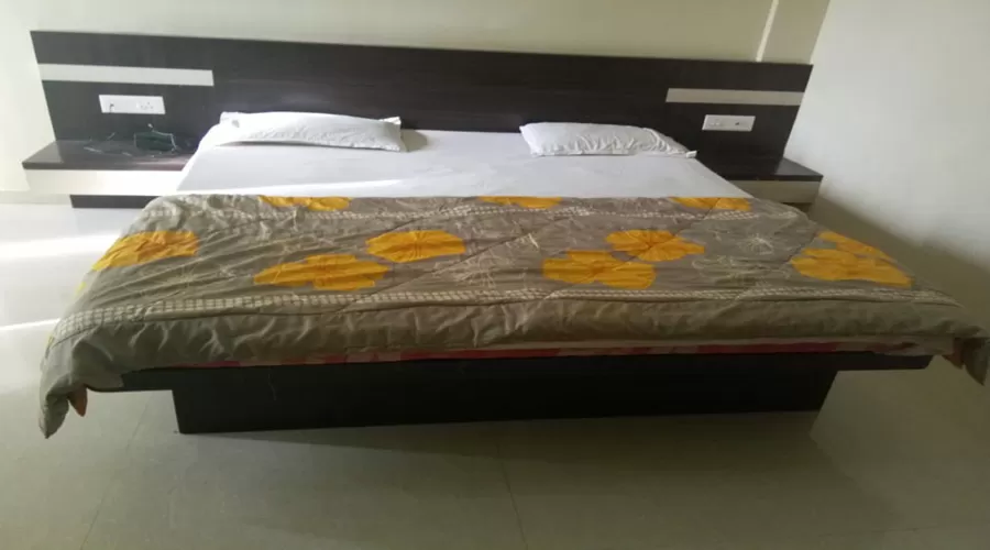 Hotel Blue Diamond at hotelinkonkan.com