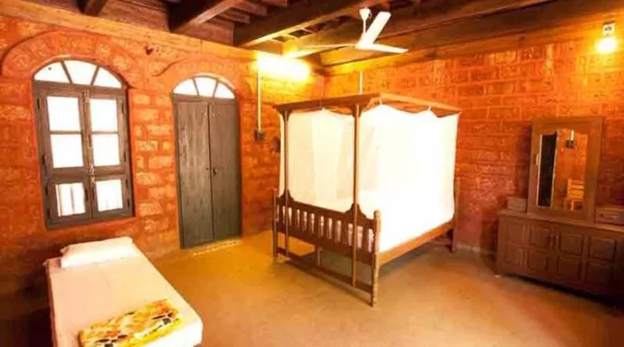Non ac hut in ganpatipule at hotelinkonkan.com