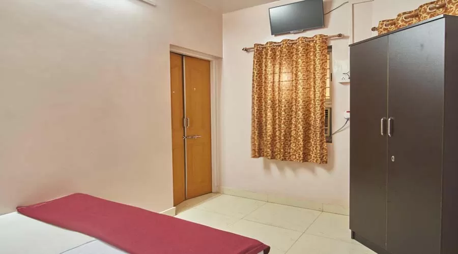 Yash Gardens hotel in ganpatipule on hotelinkonkan.com