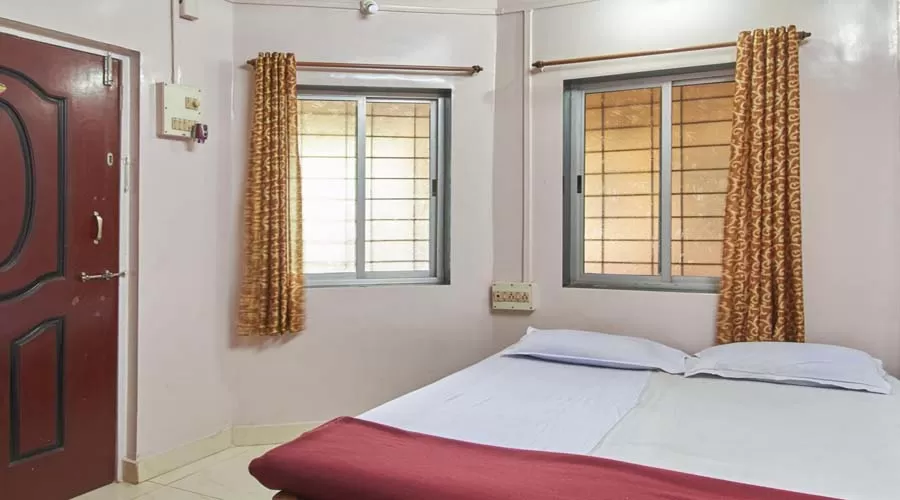 Yash Gardens hotel in ganpatipule on hotelinkonkan.com