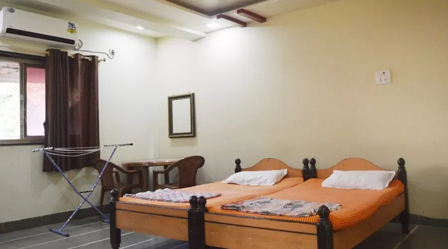 Ac rooms in dapoli 