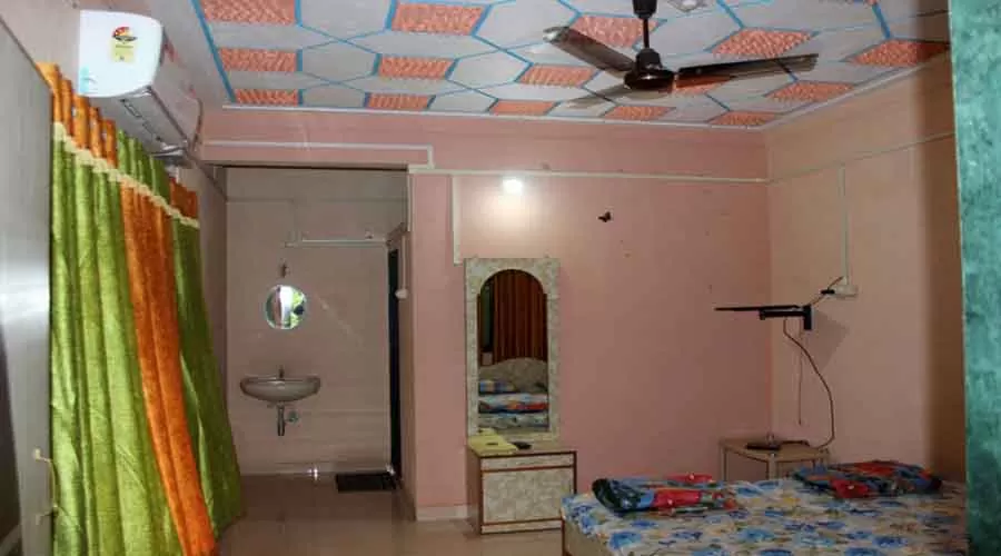 SK Guest House kashid at hotelinkonkan.com