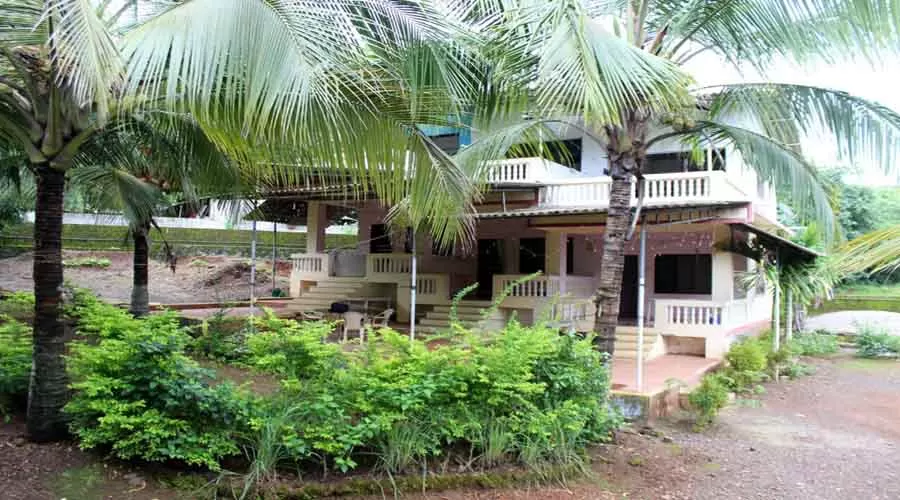 SK Guest House kashid at hotelinkonkan.com