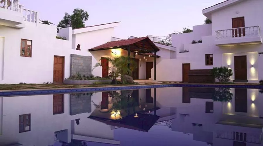 Hotel Casa De La luna hotel in alibaug at hotelinkonkan.com