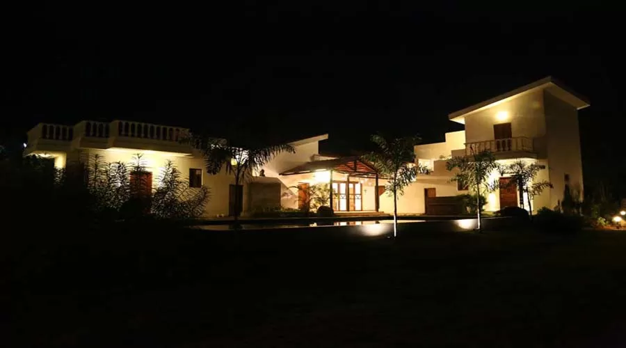 Hotel Casa De La luna hotel in alibaug at hotelinkonkan.com