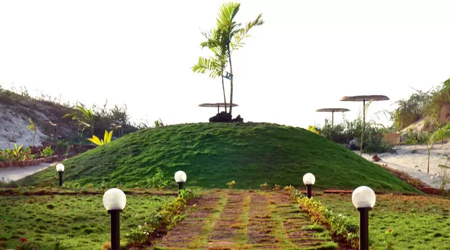 Blue Water Resort tarkarli at hotelinkonkan.com