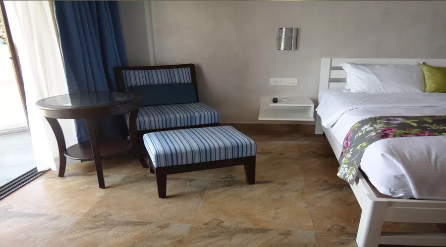 Avisa Nila Beach Resort in tarkarli at hotelinkonkan.com