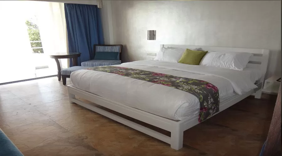 Avisa Nila Beach Resort in tarkarli at hotelinkonkan.com