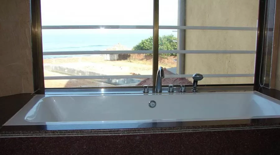 Avisa Nila Beach Resort in tarkarli at hotelinkonkan.com