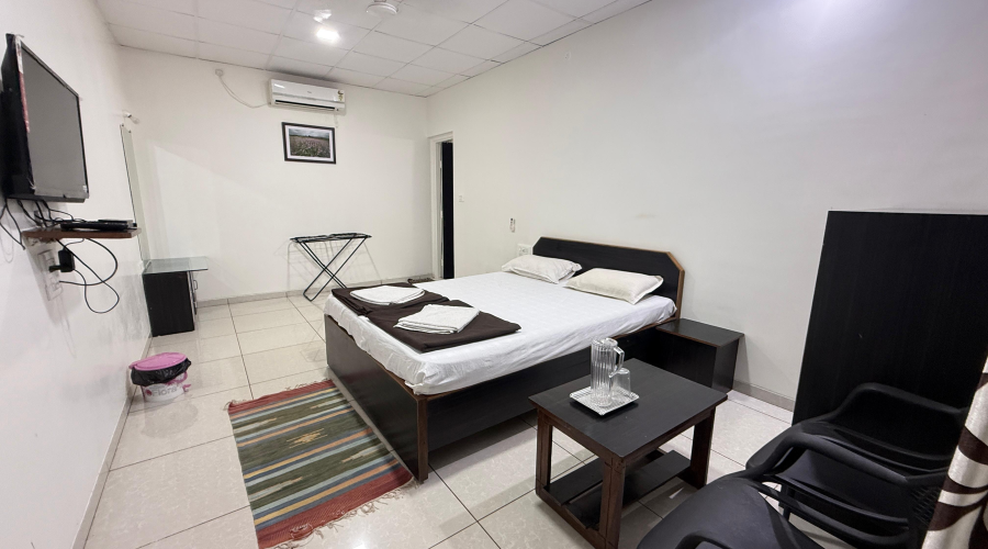 accomodation nisarg family resort