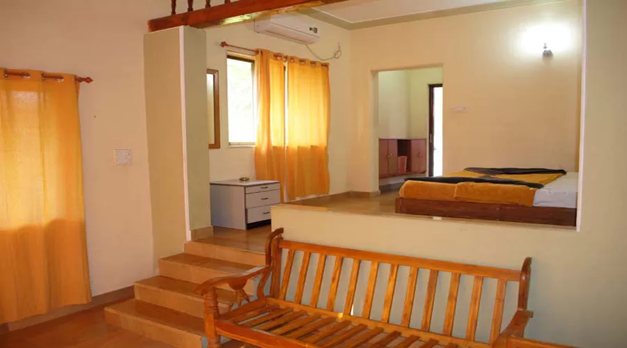 Nikhils Inn ac room in kashid
