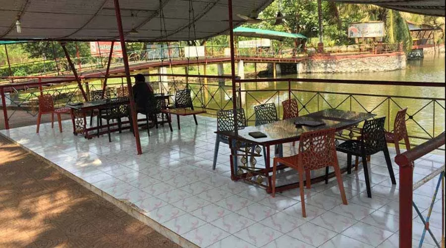 Hotel Open Umbrella Mangaon at hotelinkonkan.com