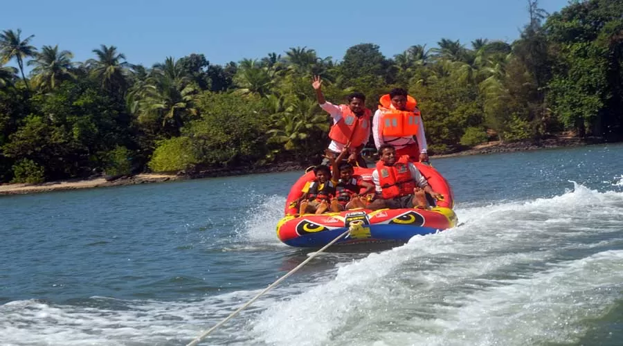 Samant Beach Resort vengurla at hotelinkonkan.com