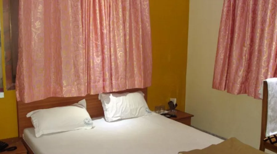 Hotel Madhushanti Lodge in mangaon at hotelinkonkan.com