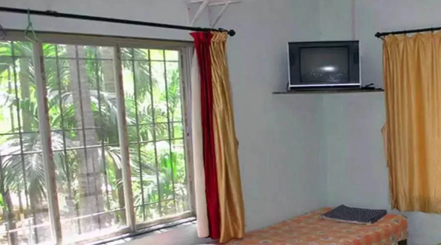 Parnakuti Cottage in varsoli at hotelinkonkan.com