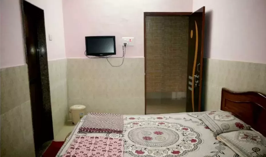 Hotel Swaraj in varsoli at hotelinkonkan.com