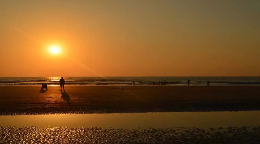 Pratima Beach Resort aravi beach at hotelinkonkan.com