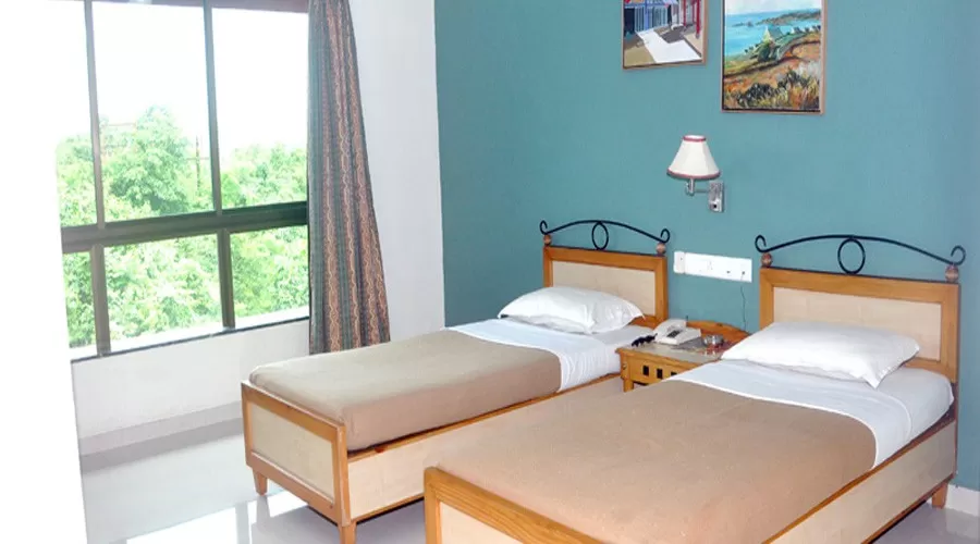 Neelams Countryside in kankavali at hotelinkonkan.com