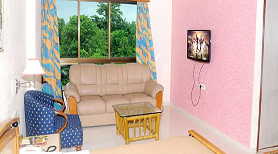 Neelams Countryside in kankavali at hotelinkonkan.com