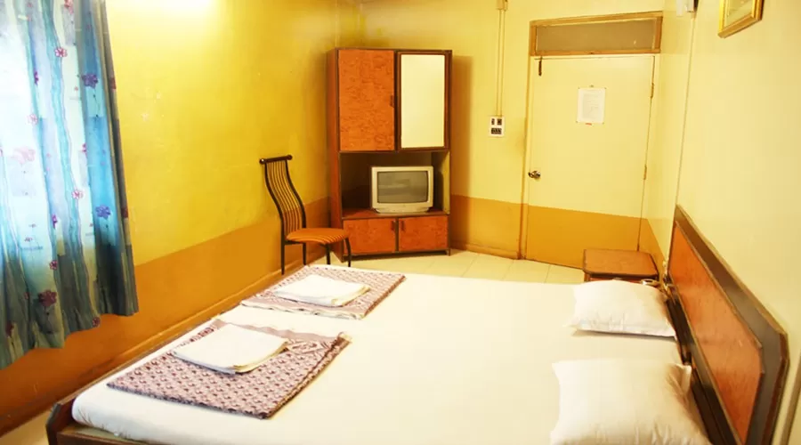 Single Deluxe Non AC in ratnagiri