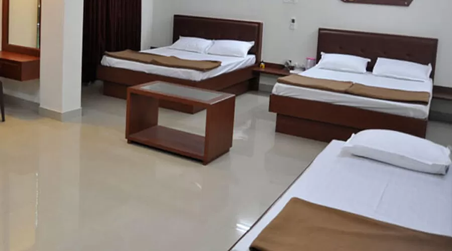 Konark Residency hotelsinkonkan.in