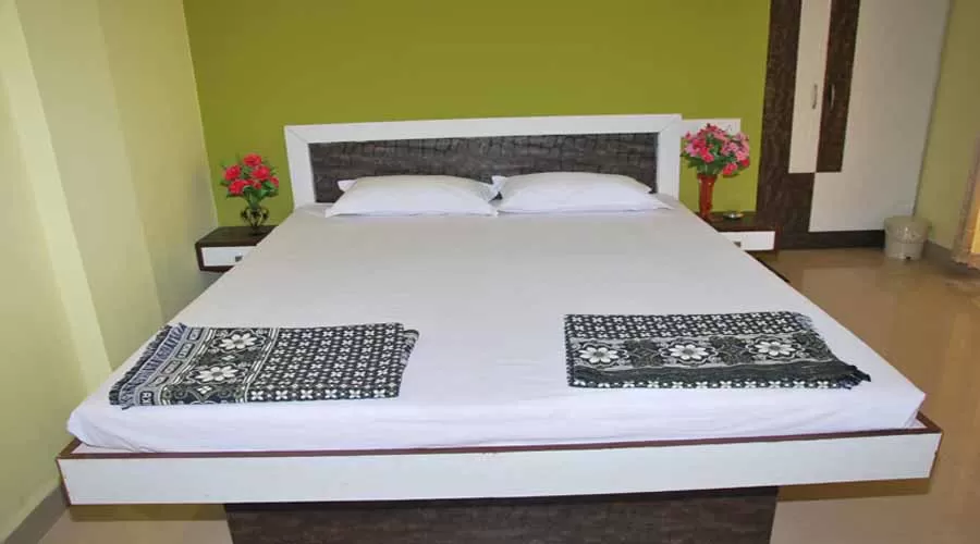 Raviraj Residency in harnai at hotelinkonkan.com