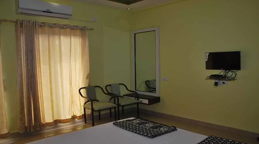 Raviraj Residency in harnai at hotelinkonkan.com