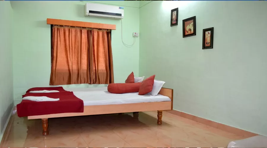 Nisarg Resort in guhagar at hotelinkonkan.com